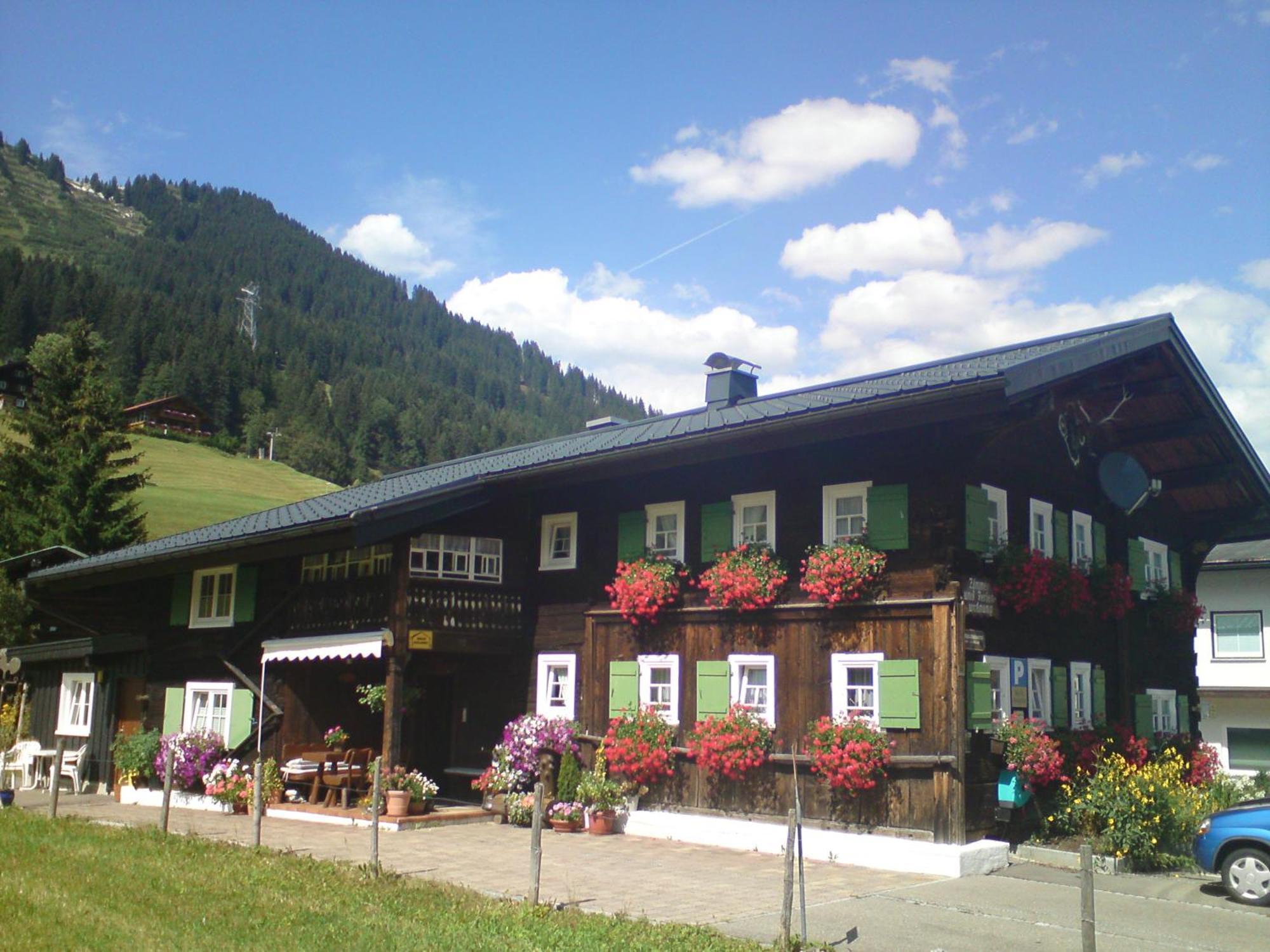 Schusterhof Bauernhof Mittelberg